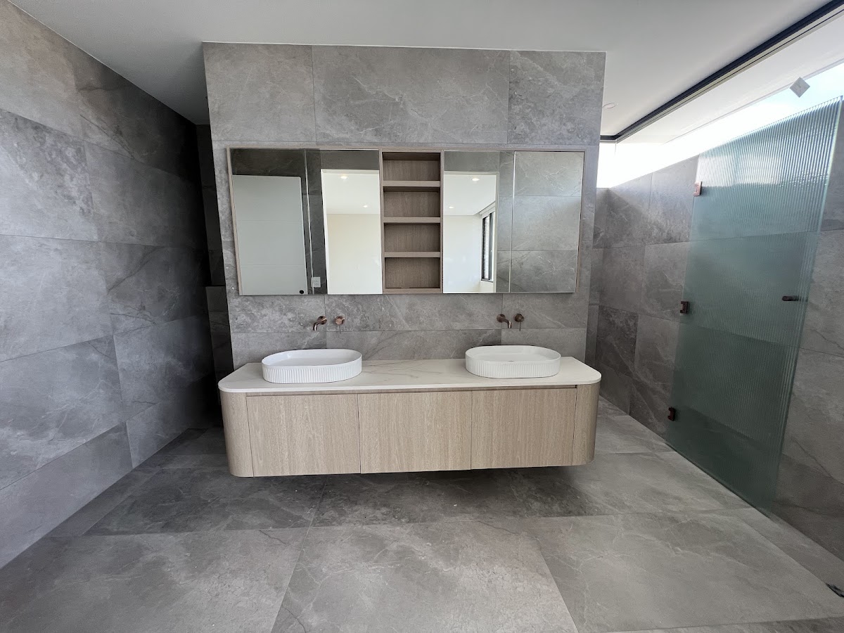 Modern double-vanity bathroom wall and floor tiling, Rong Xiang Tilers