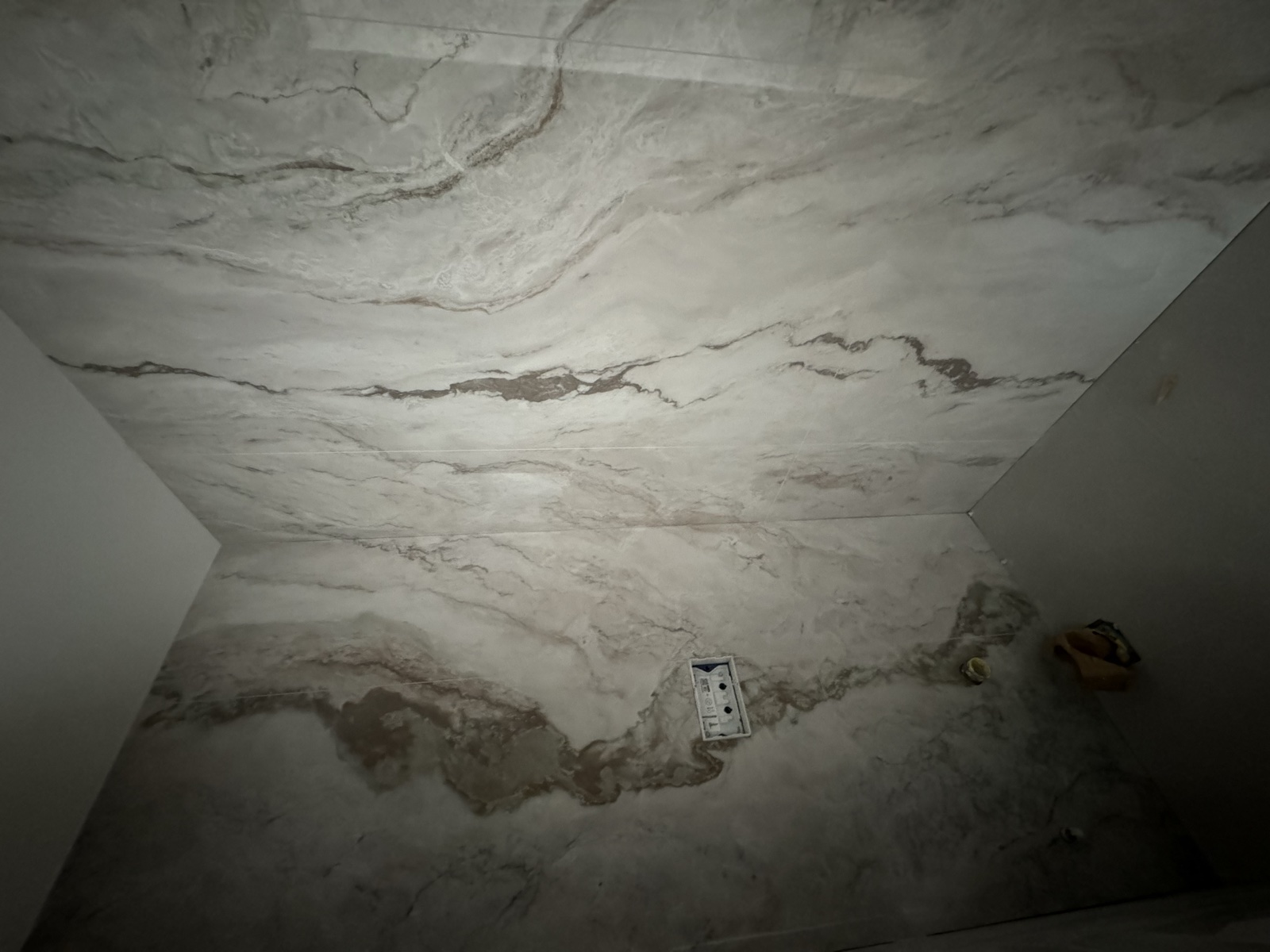 Corner marble wall tiling installation, Rong Xiang Tilers